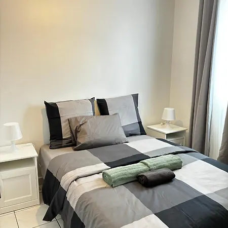 Appartement F3 Avec Projecteur A 100M Du Metro! Saint-Ouen  Exterior photo