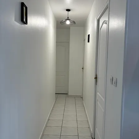 Appartement F3 Avec Projecteur A 100M Du Metro! Saint-Ouen  Exterior photo