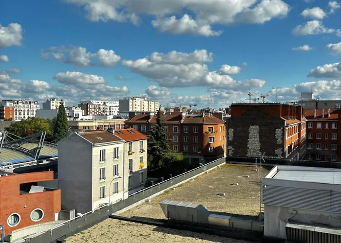 Appartement F3 Avec Projecteur A 100M Du Metro!